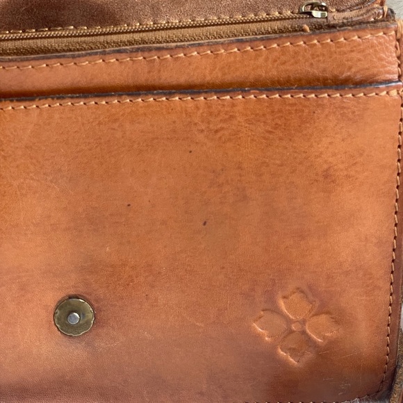 Great Condition PATRICIA NASH CROSSBODY Embossed Leather Detailing & 2 STRAPS - Picture 10 of 14